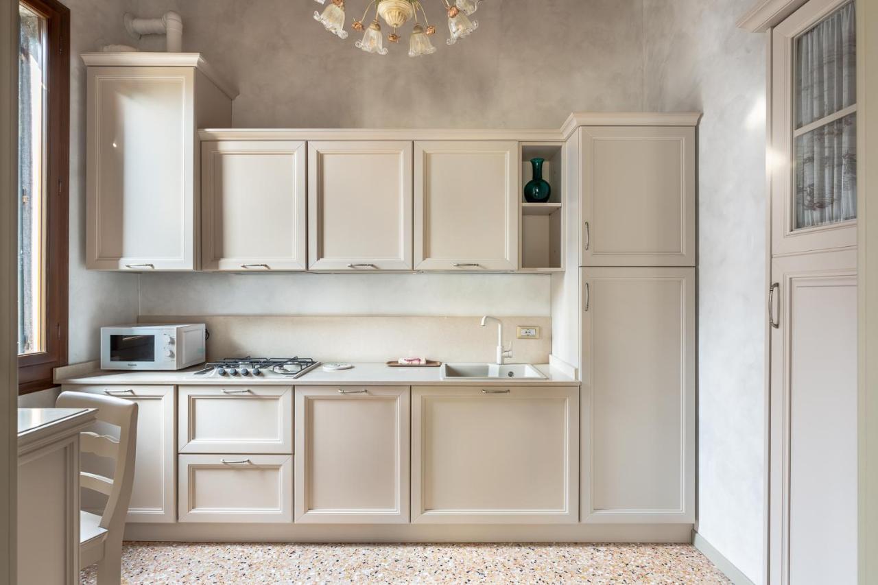 Ca' Cappello 1 With Canal View Apartment