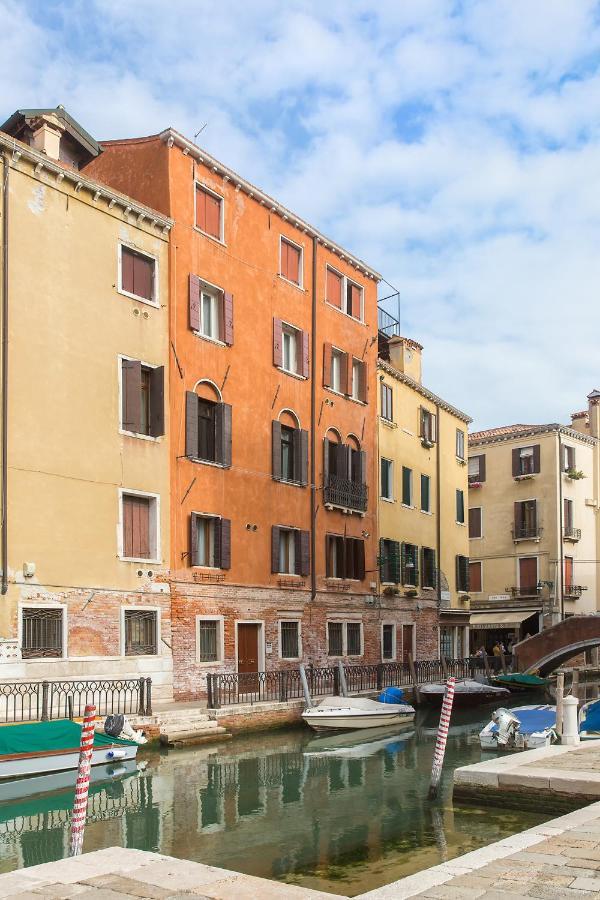 Veronica & Maison Laguna Apartment Venice