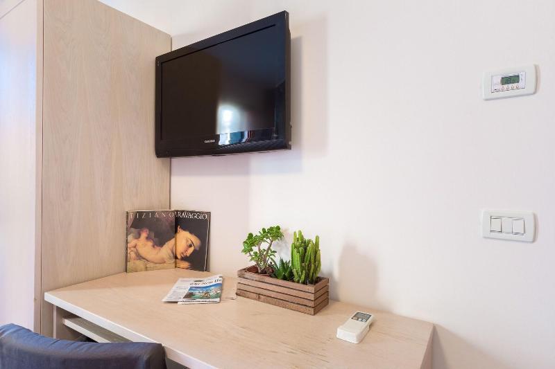 B And B Casanova Ai Tolentini Hotel 3*