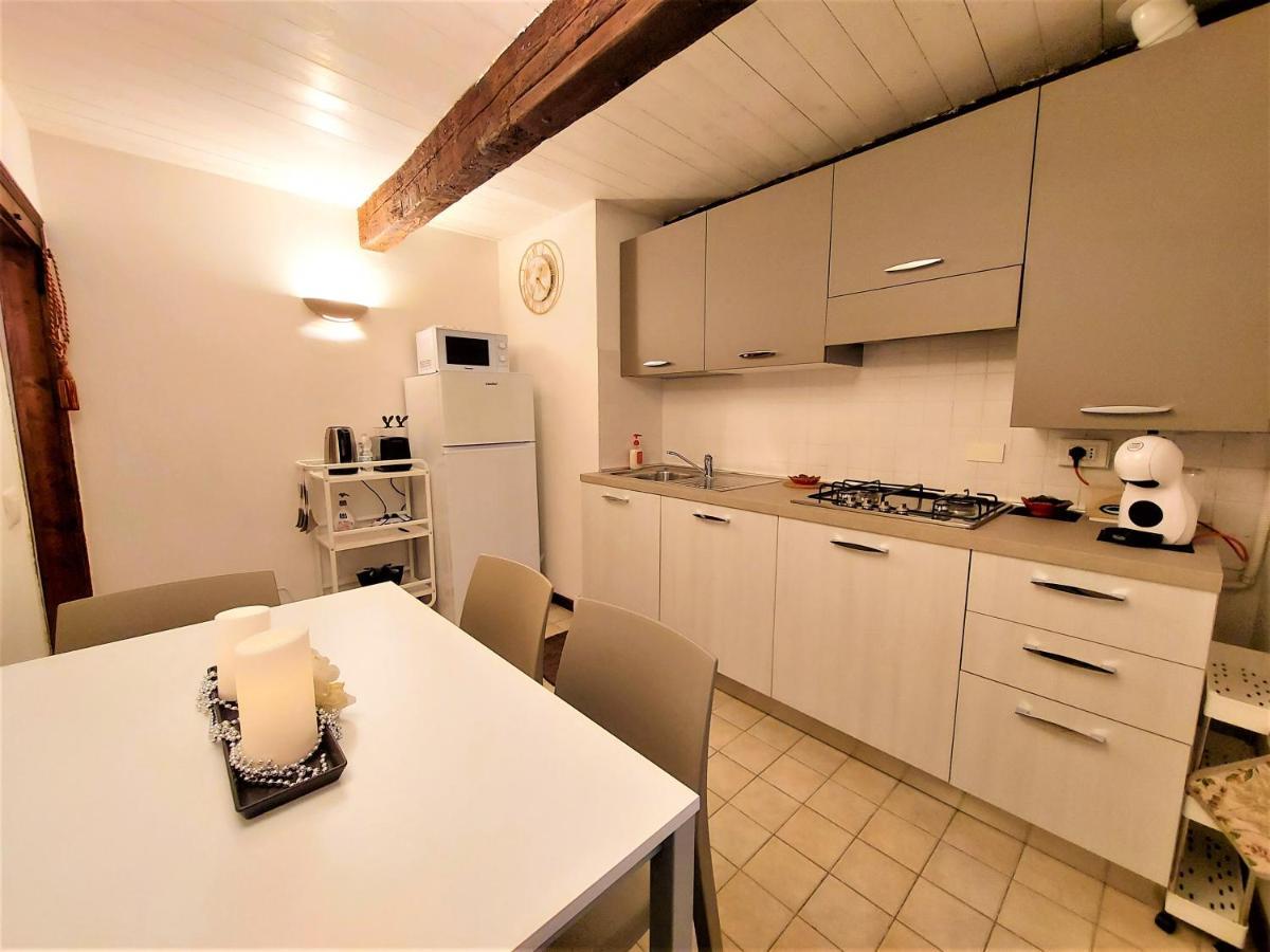 Palazzo Del Sale, Rialto Apartment *