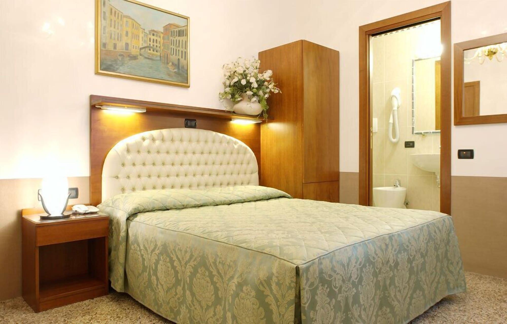 Atlantide Hotel