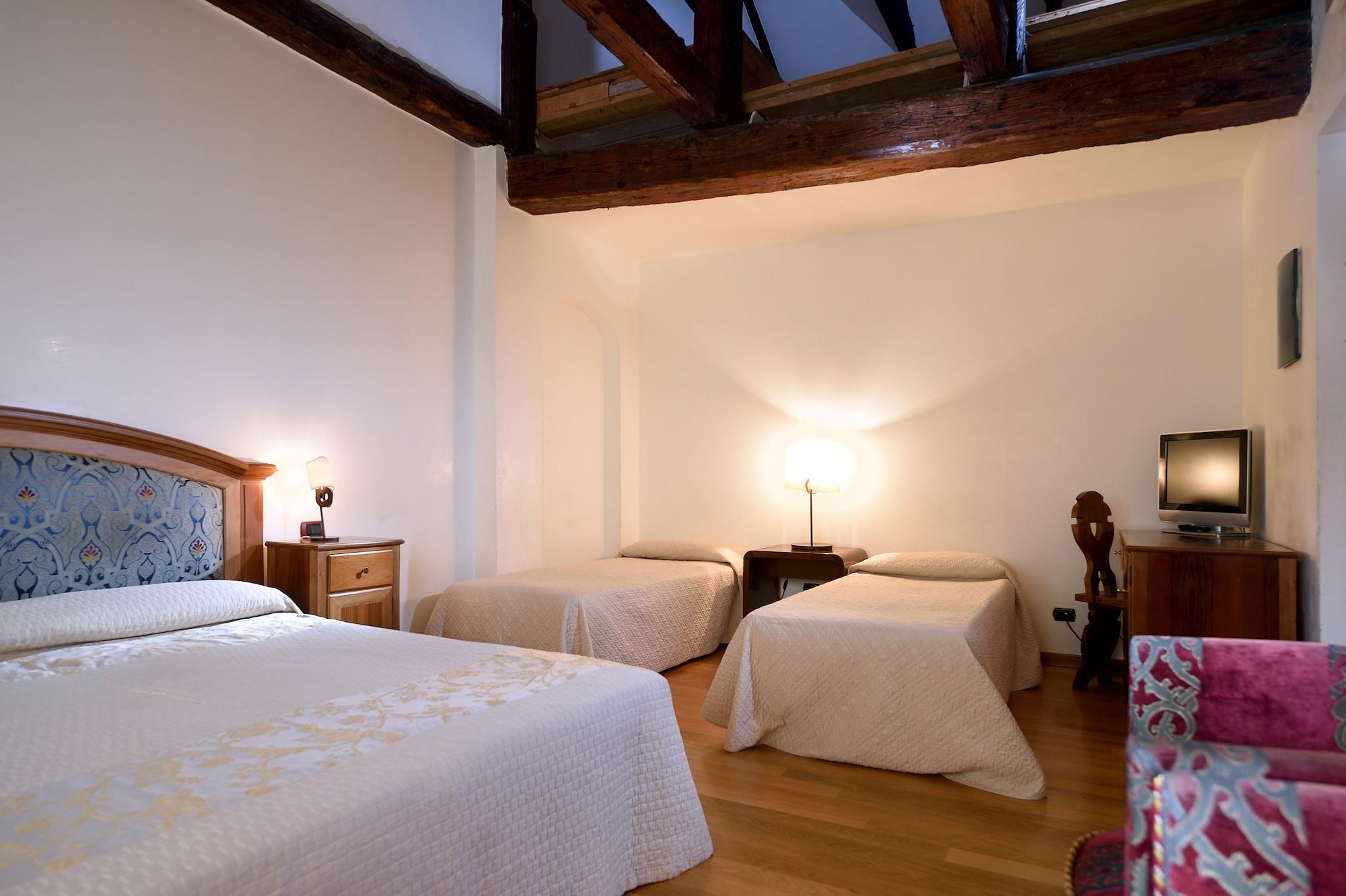 Hotel Abbazia Venice