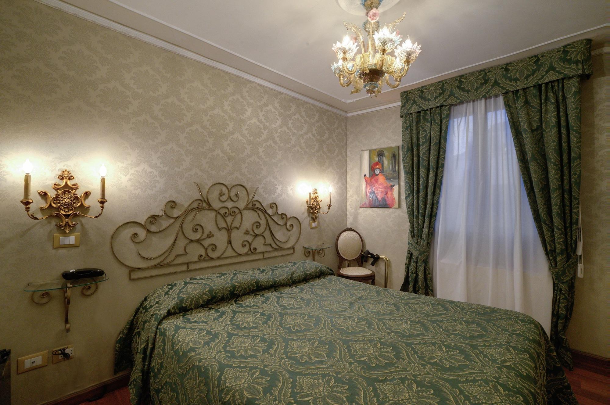 Hotel Bel Sito E Berlino 3*
