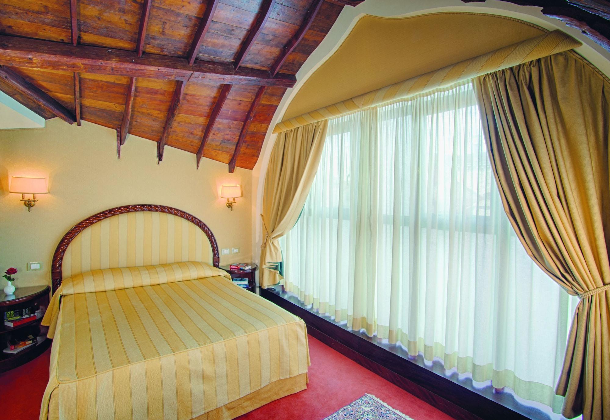 Hotel Palazzo Stern 4*