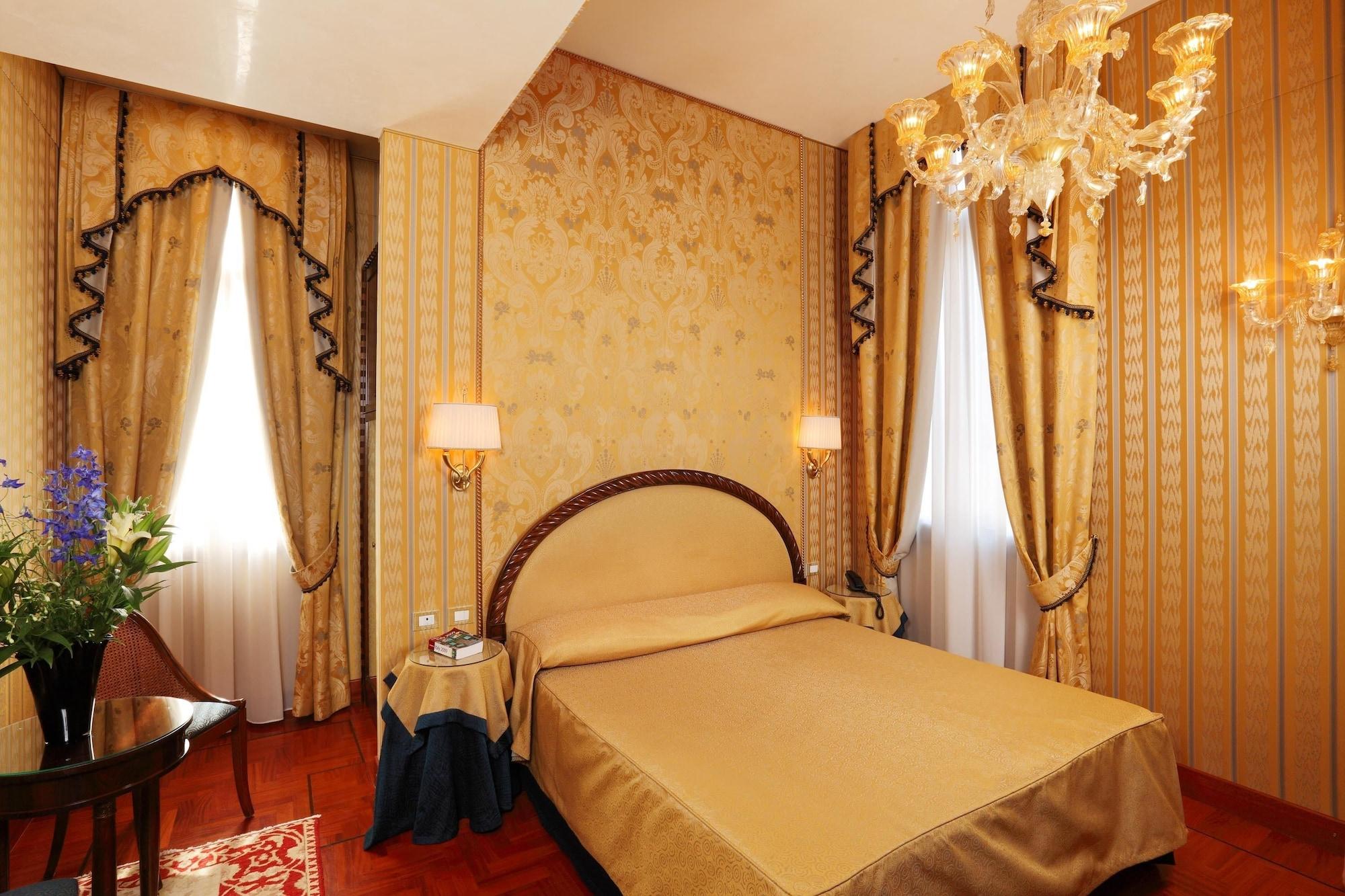 Palazzo Stern 4* Veneza