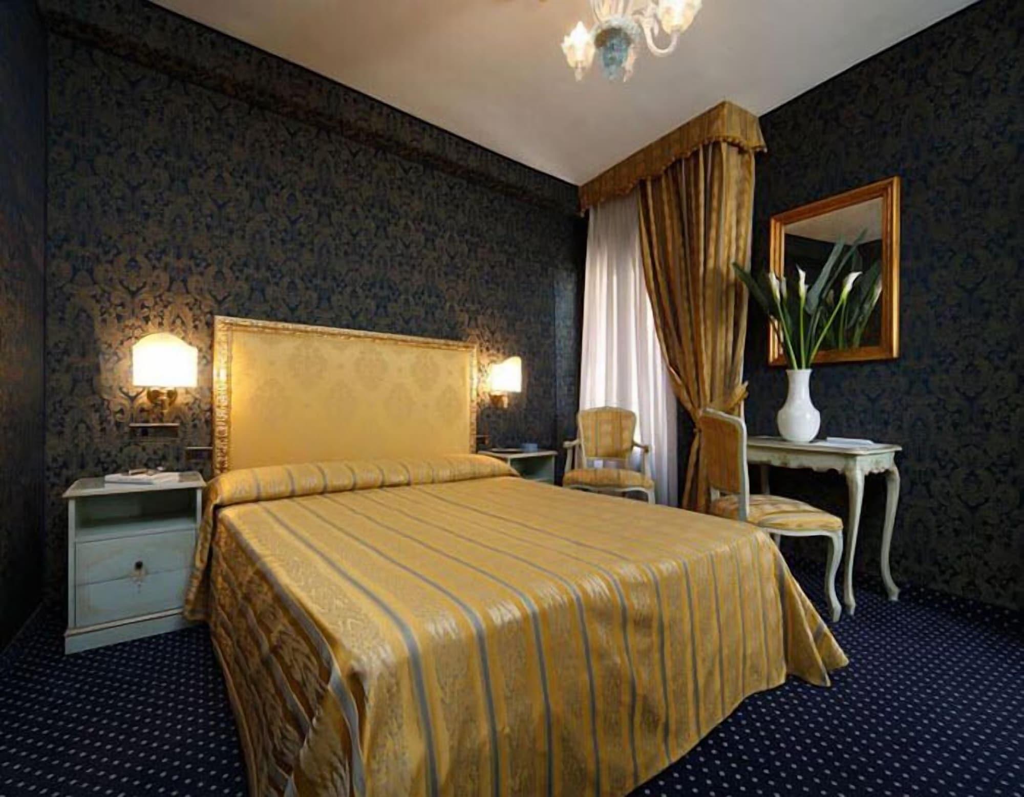 Hotel Castello 3*