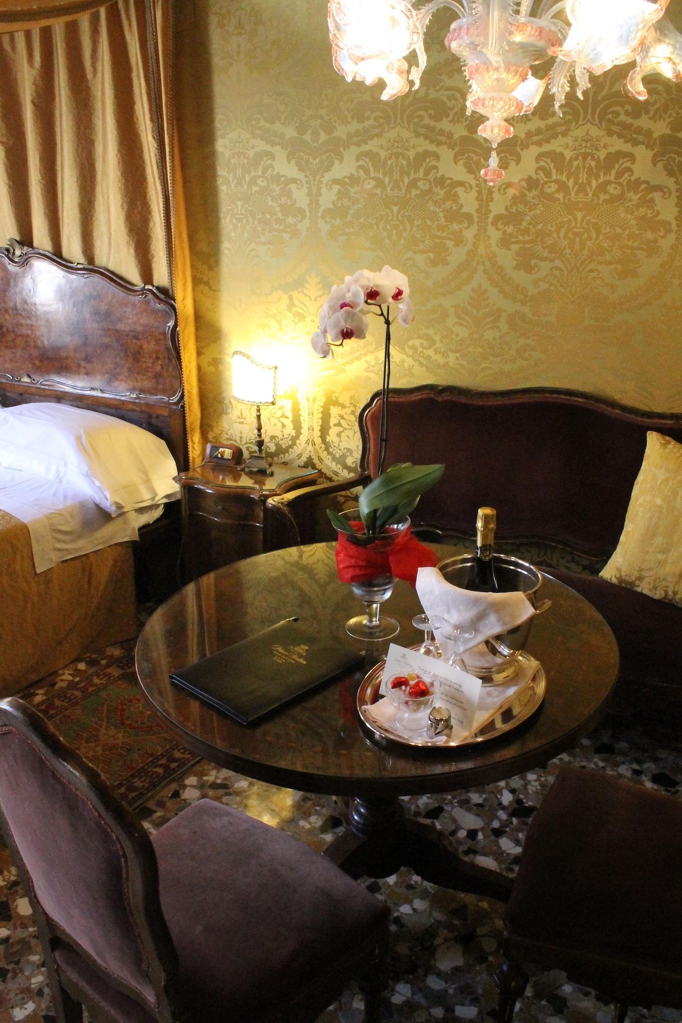 Palazzo Abadessa Hotel 4*