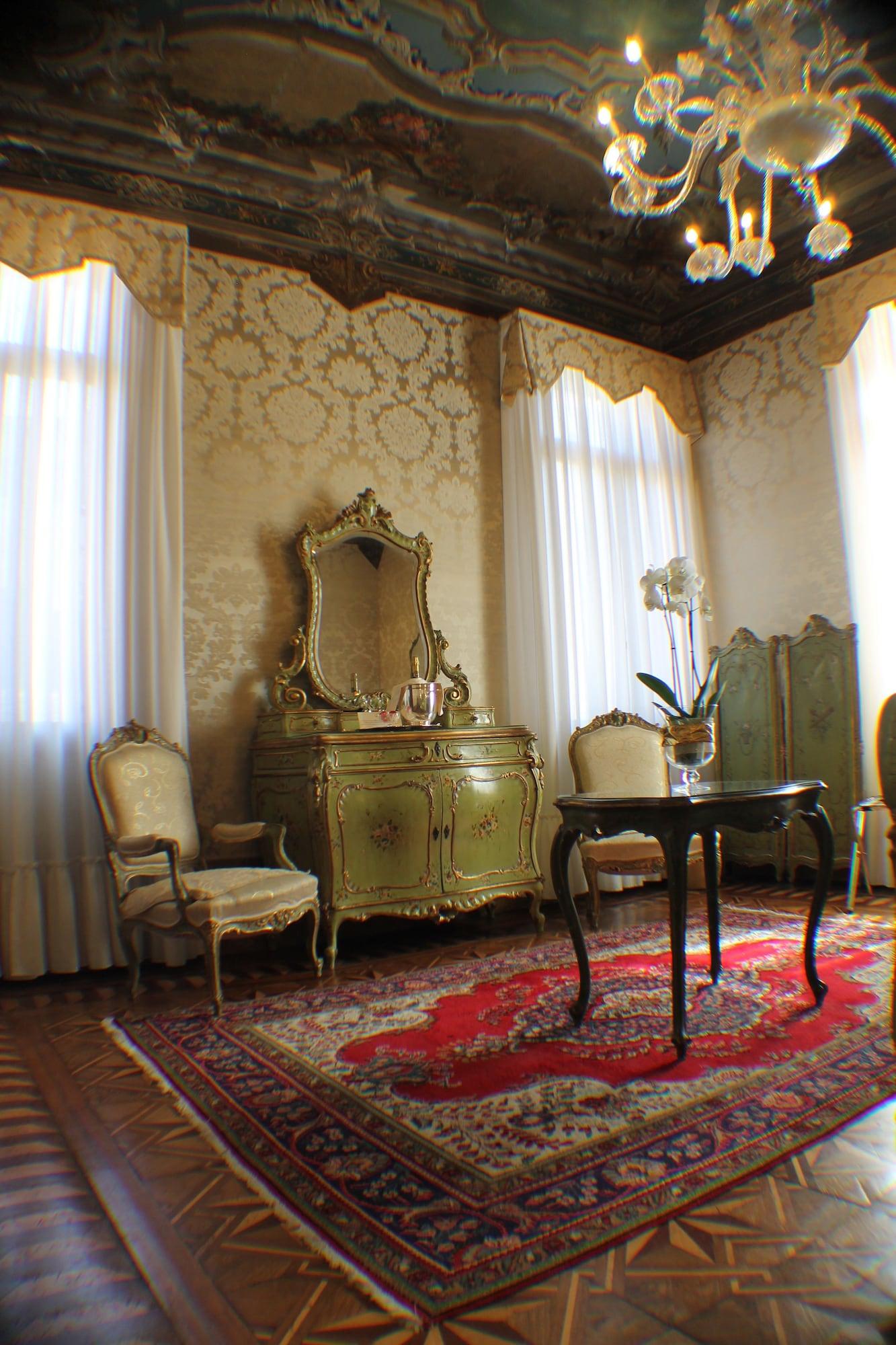 Palazzo Abadessa 4*