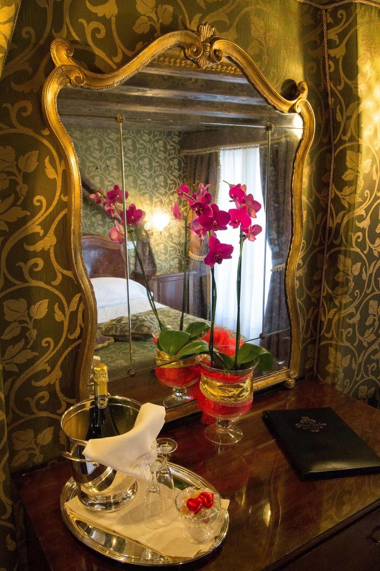 Hotel Palazzo Abadessa 4*