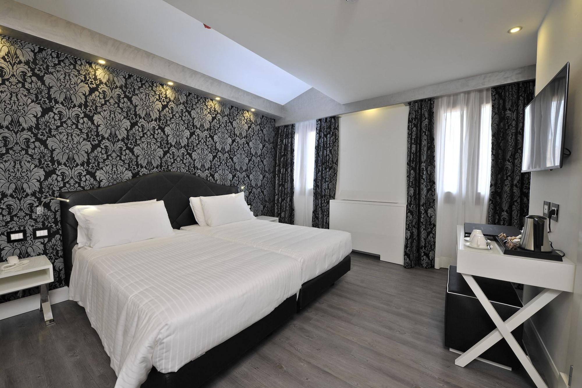 Hotel Al Theatro Palace