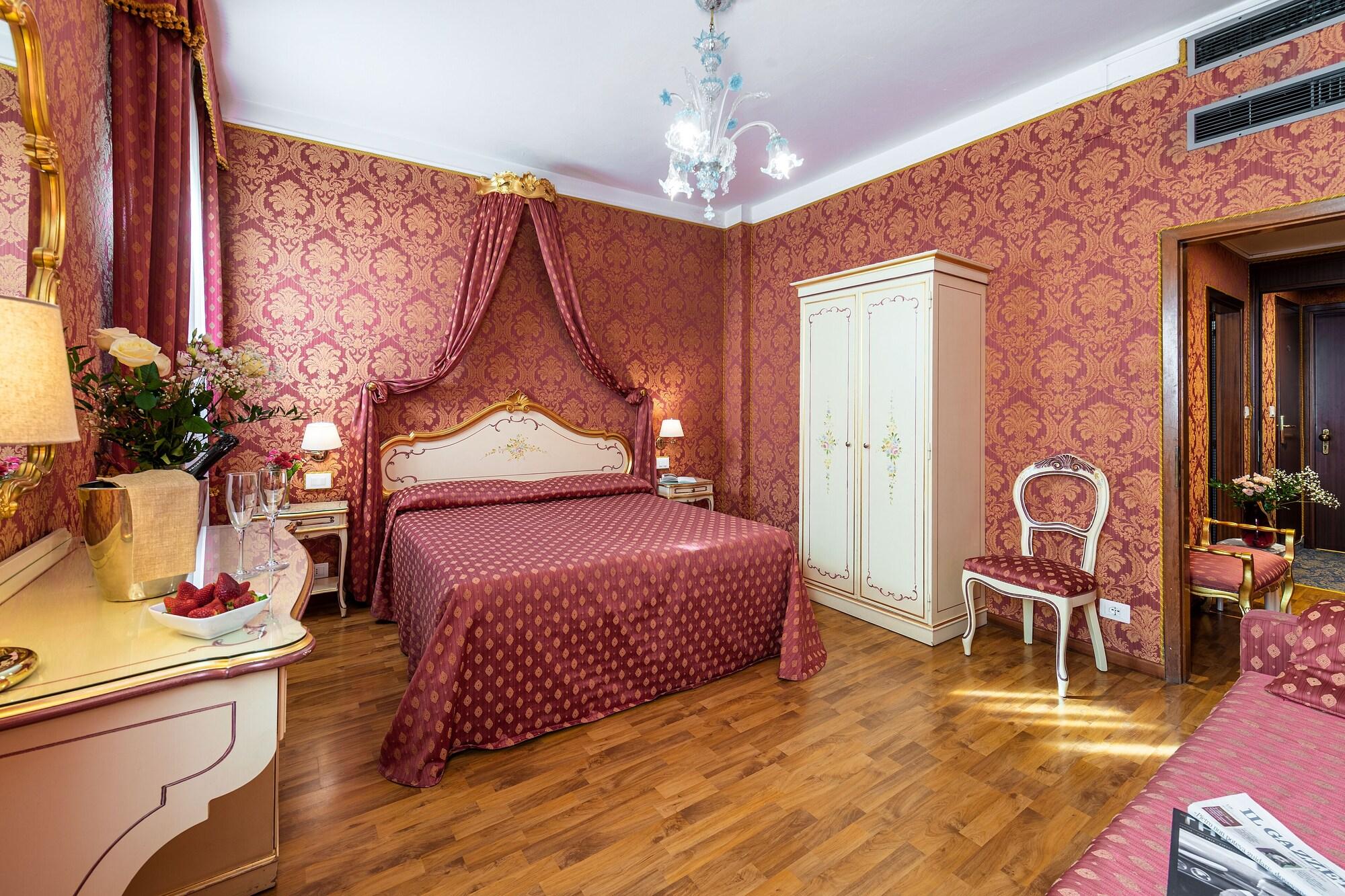 Al Gazzettino Hotel