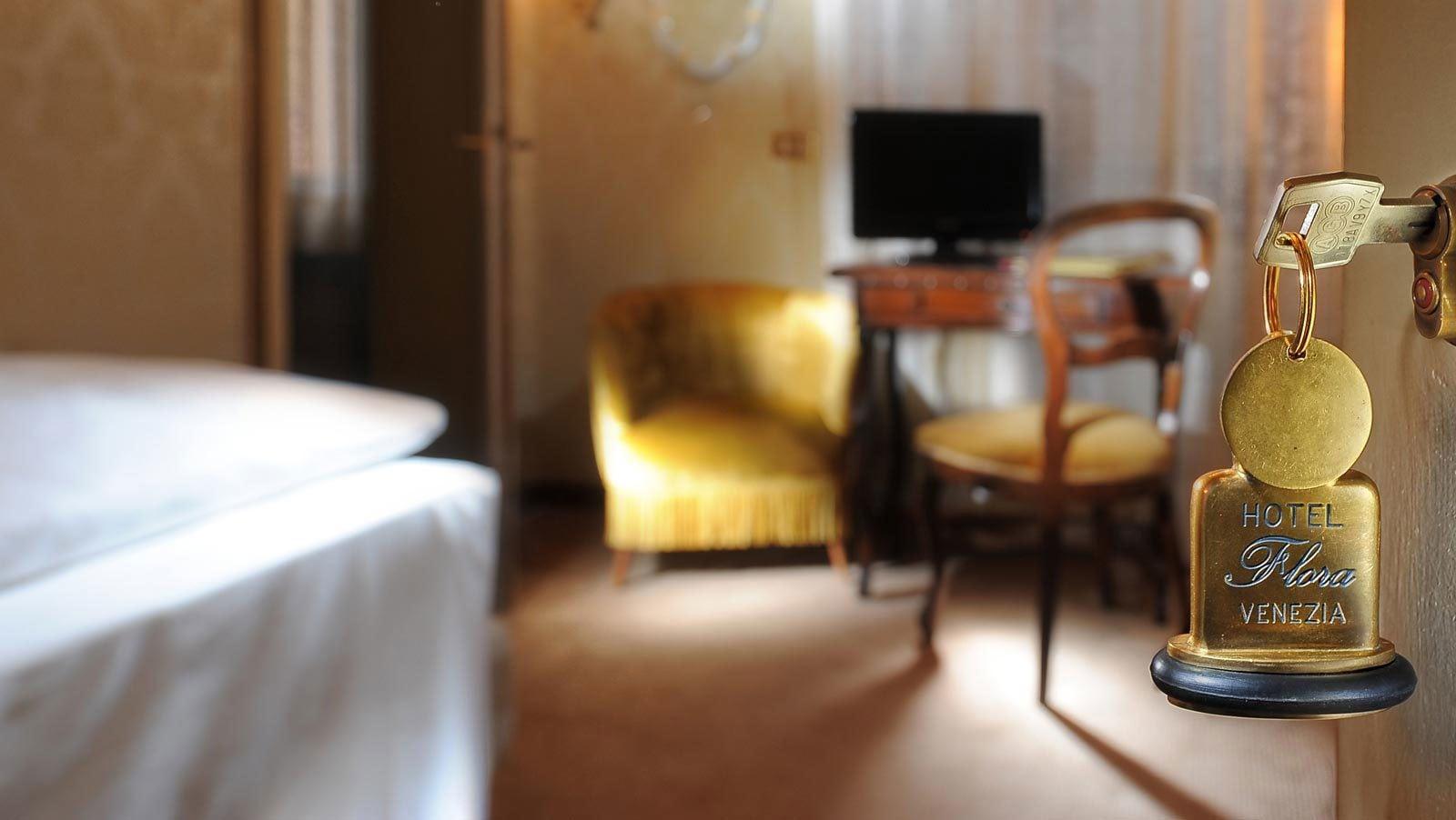 Flora Hotel 3*