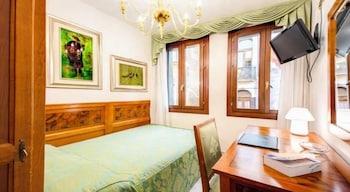 Hotel Antica Casa Carettoni