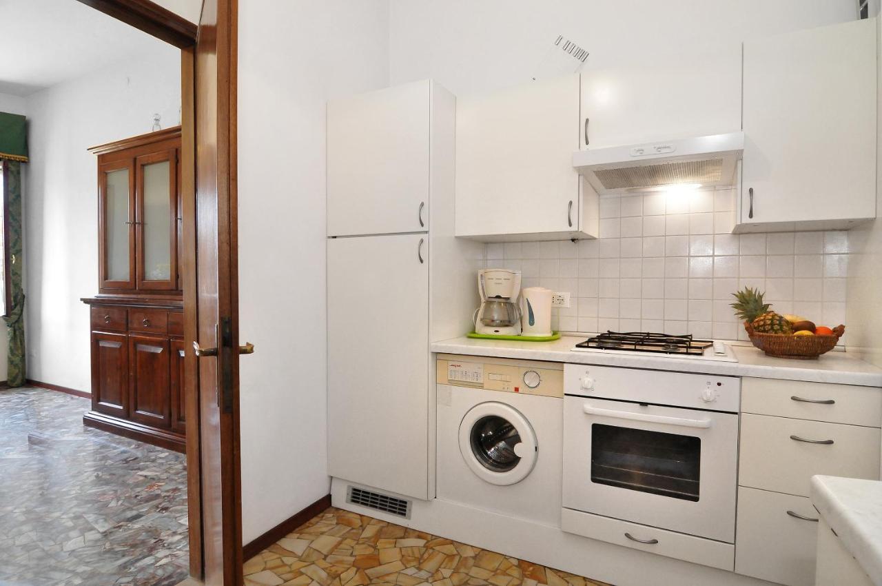 Smeraldo Grand Canal 1566c