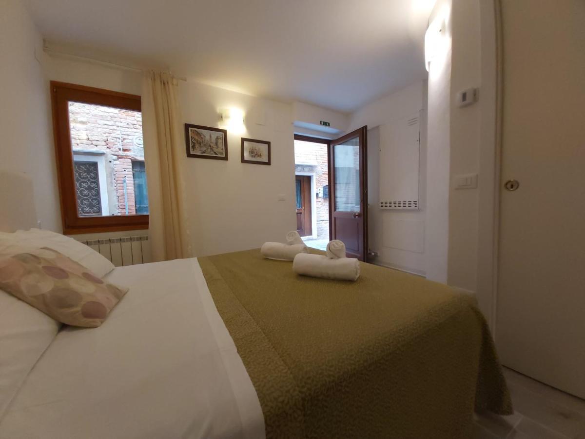 Veneziacentopercento Rooms *