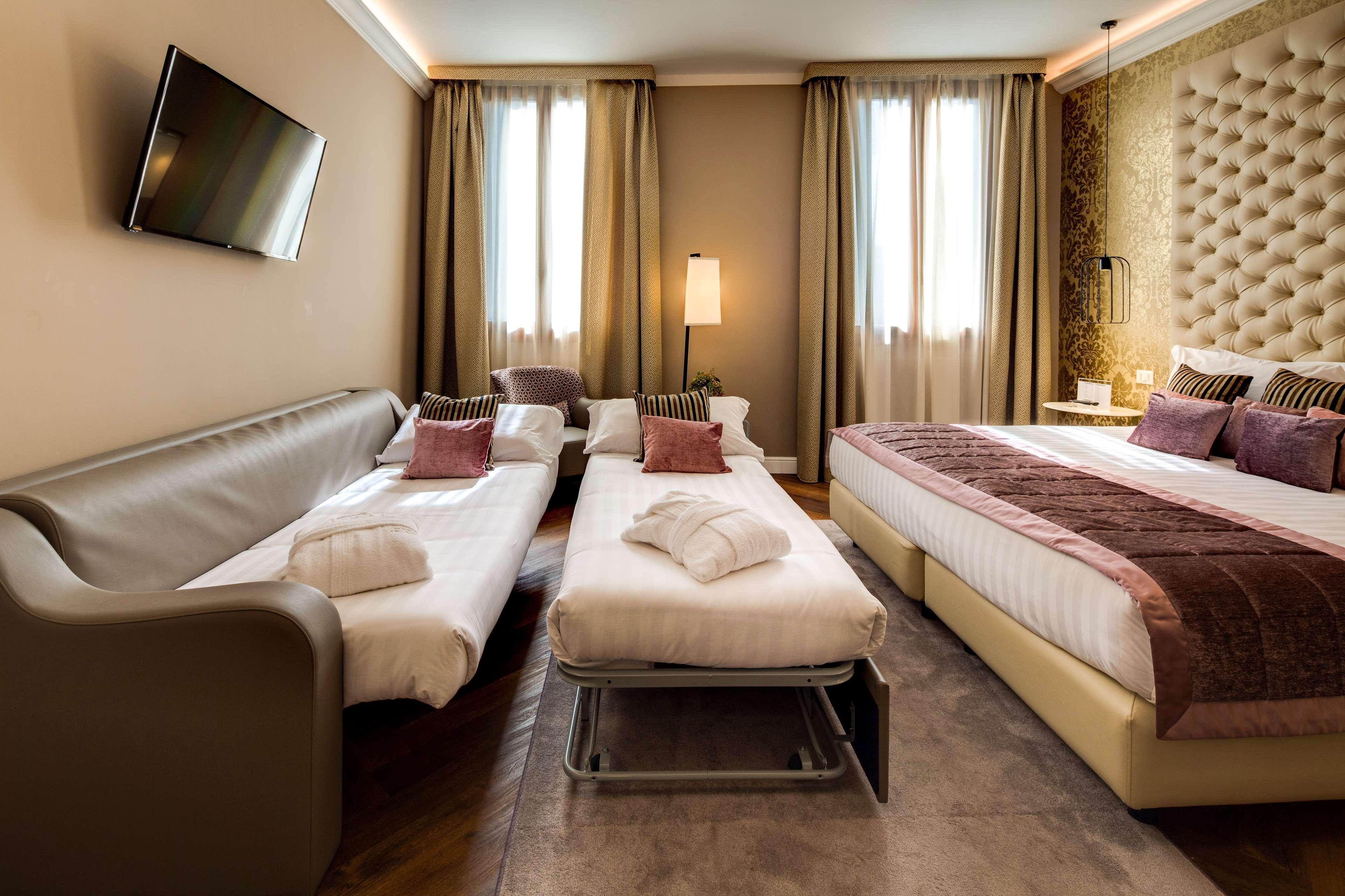 Bw Premier Collection Chc Continental Hotel