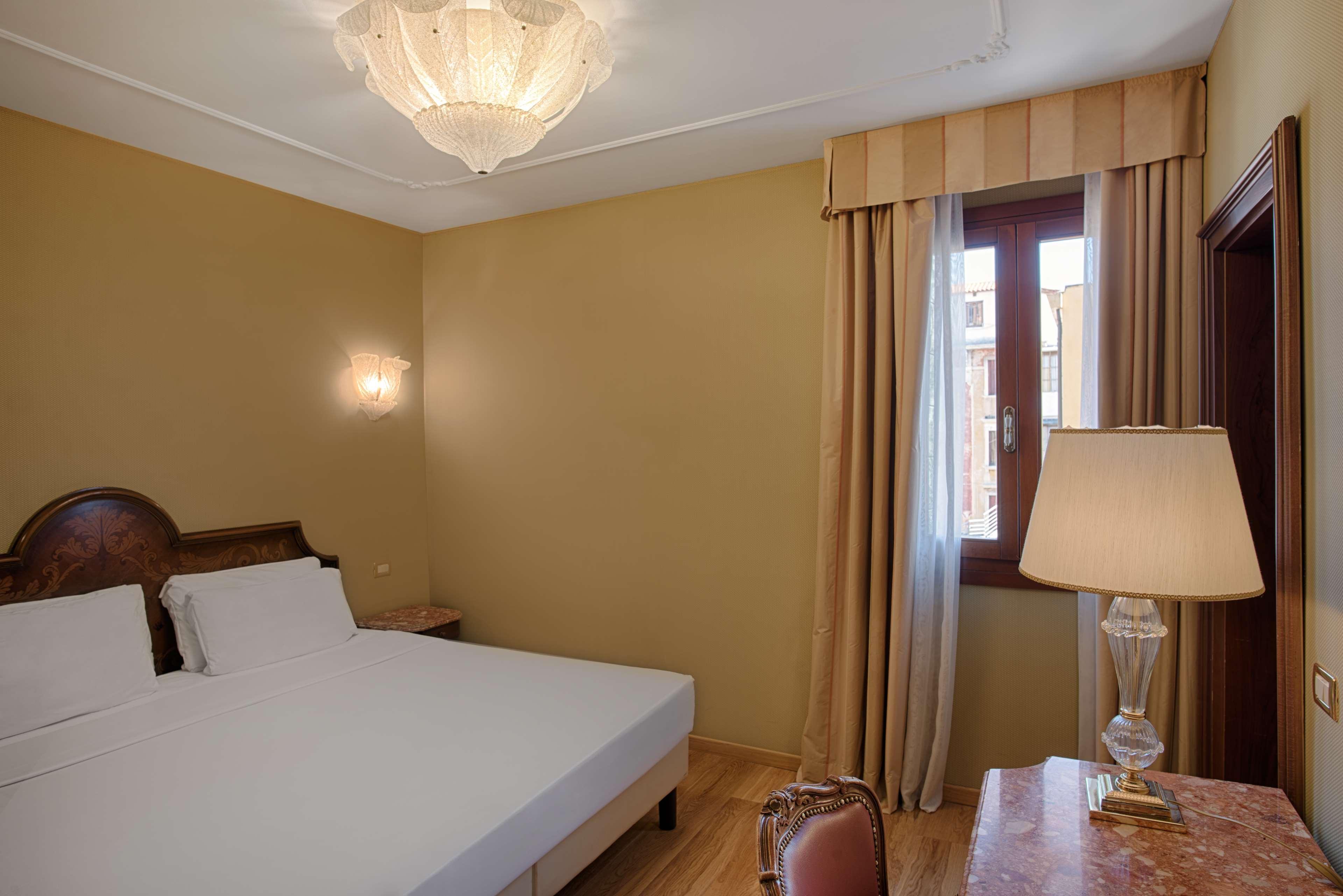 Hotel Nh Santa Lucia Venice