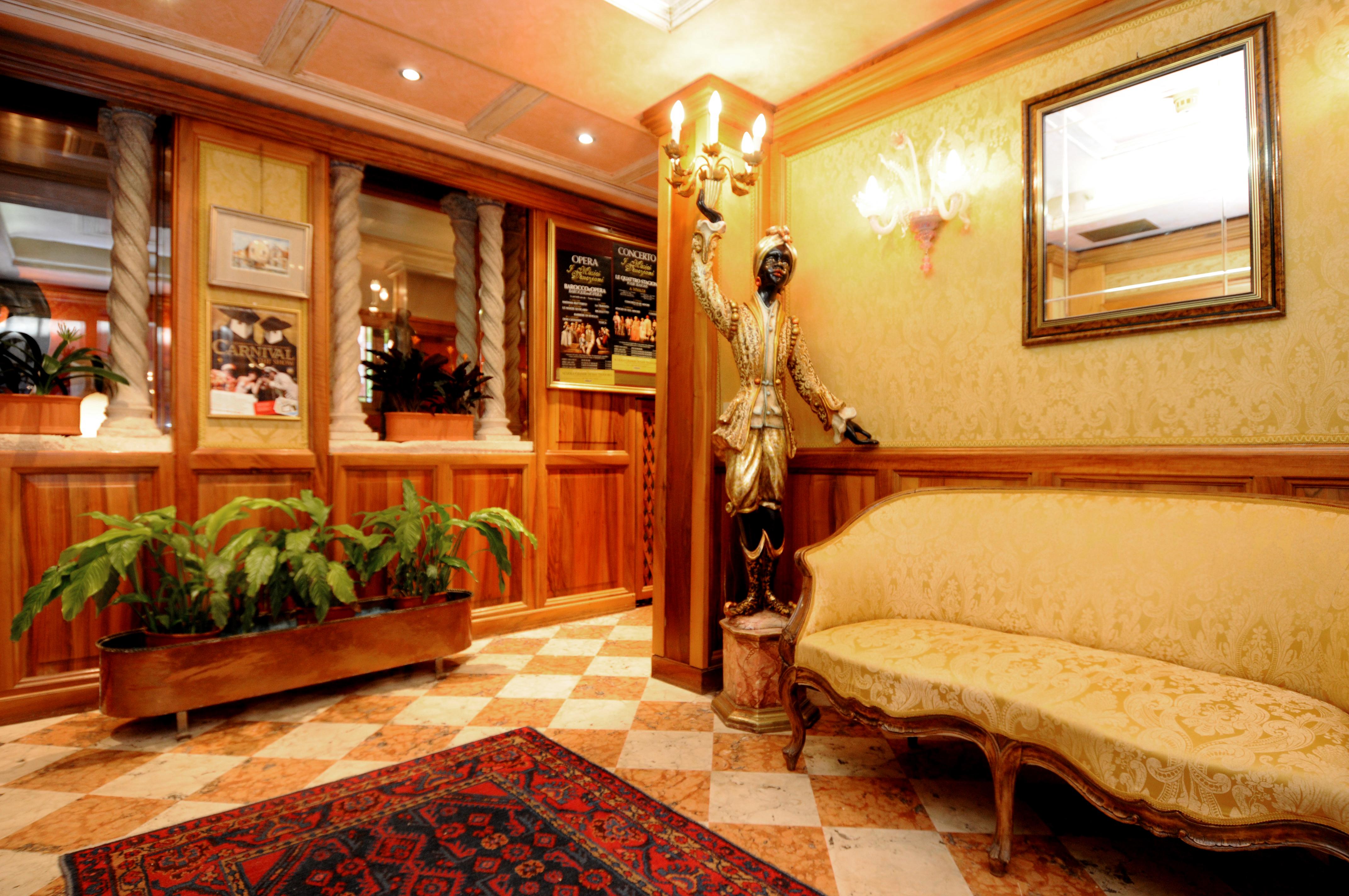 Castello Hotel 3*