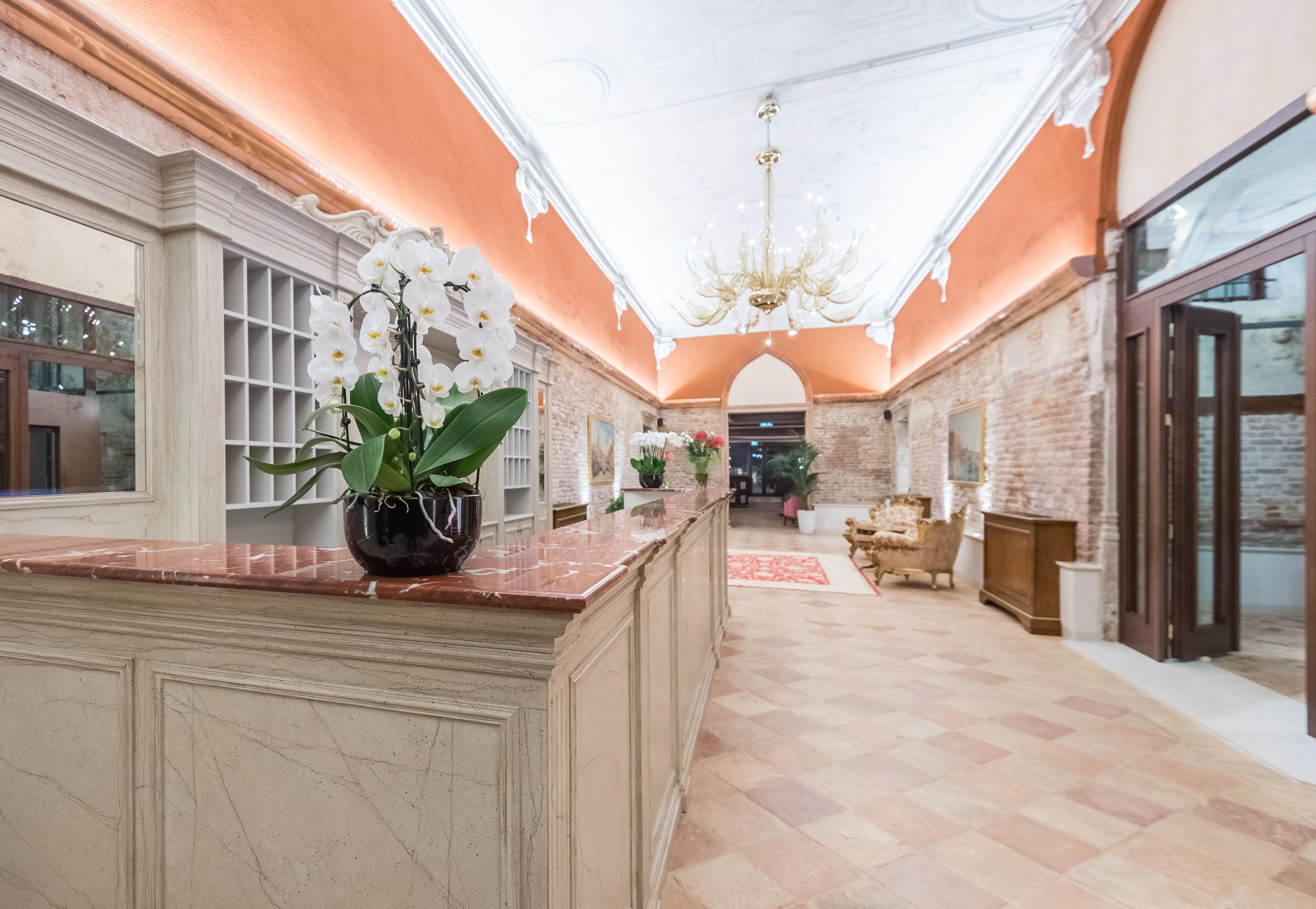 Hotel Nani Mocenigo Palace 5*