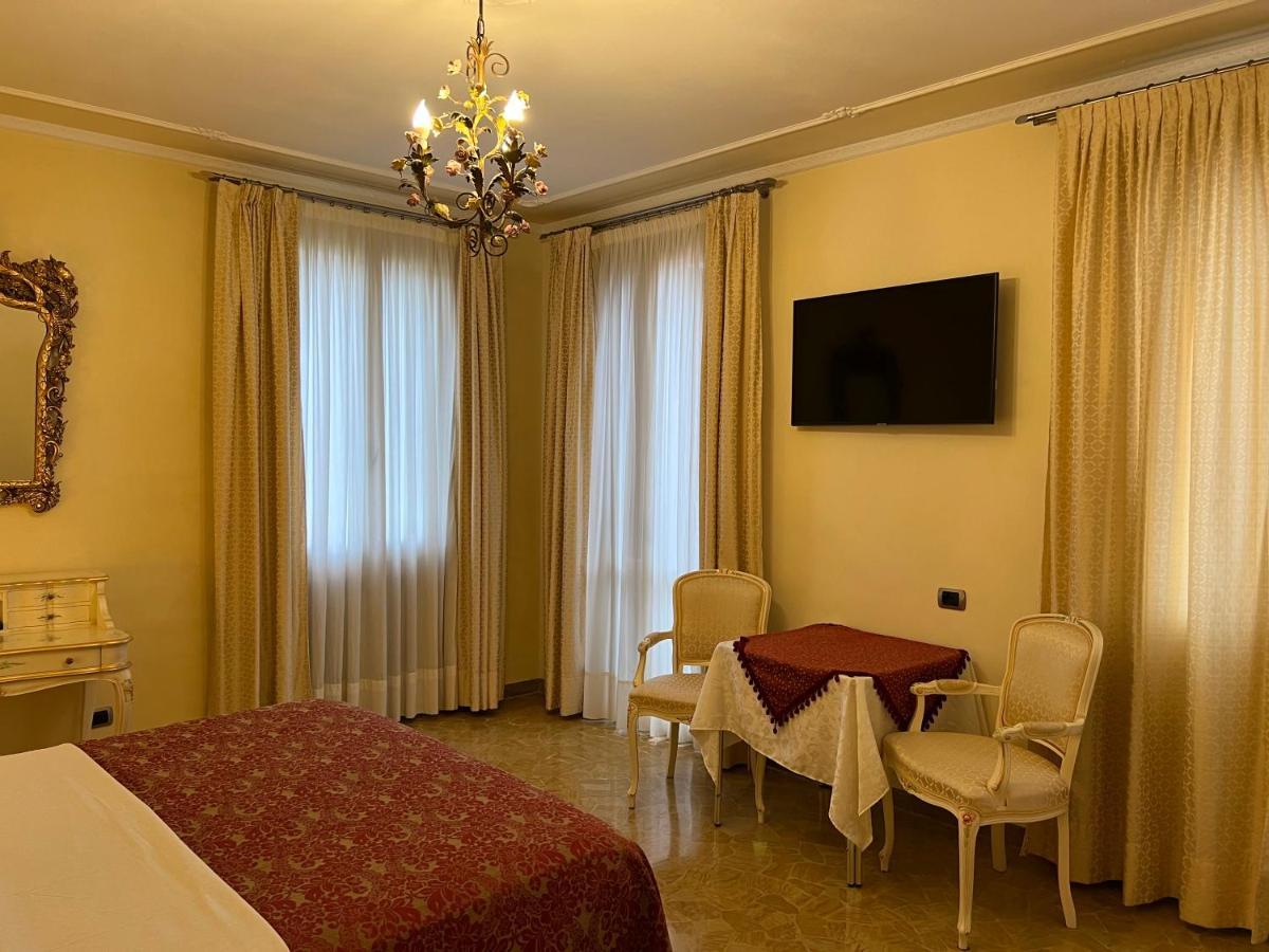 Inn Venice Affittacamere *