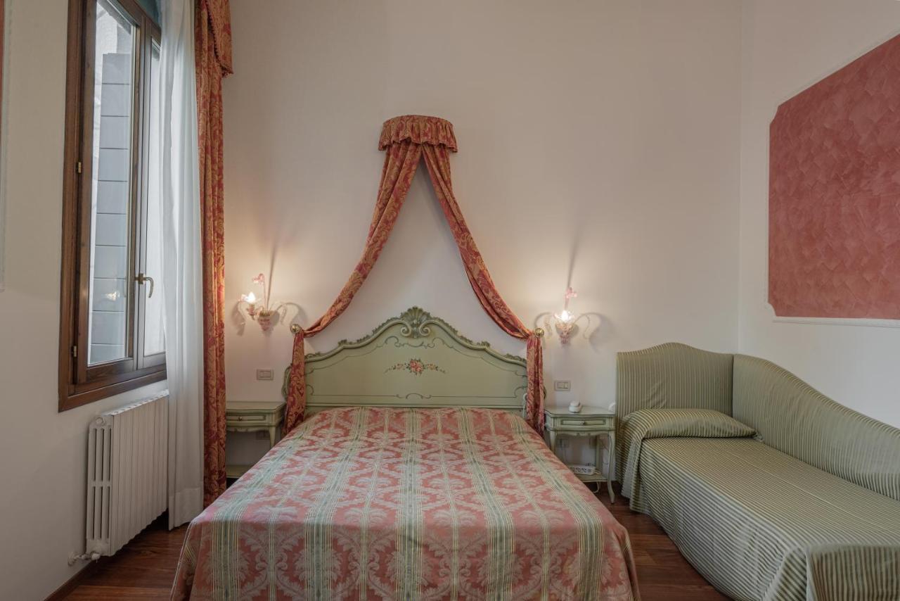 Hotel Al Sotoportego *