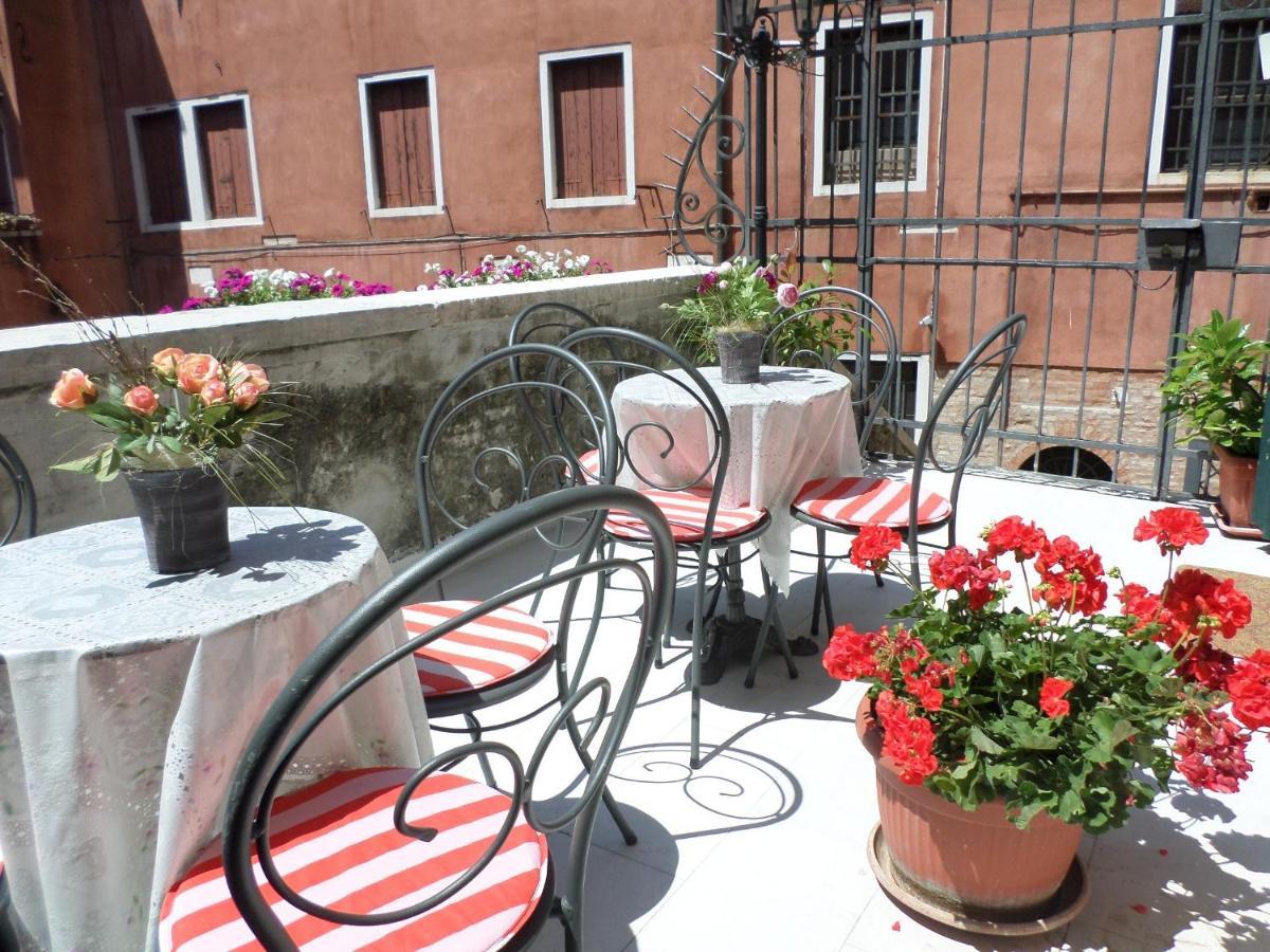 Palazzo Lion Morosini 3*