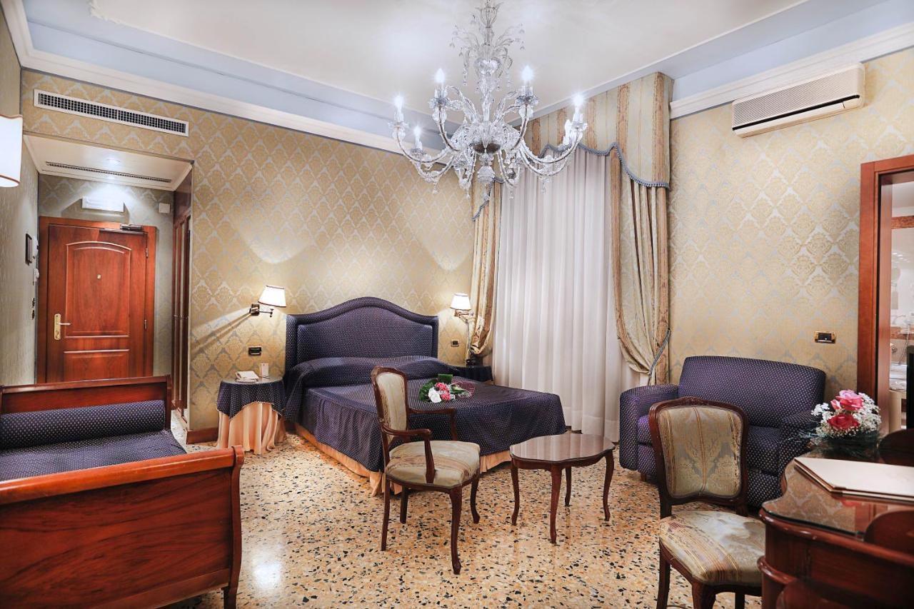 Colombina Venice