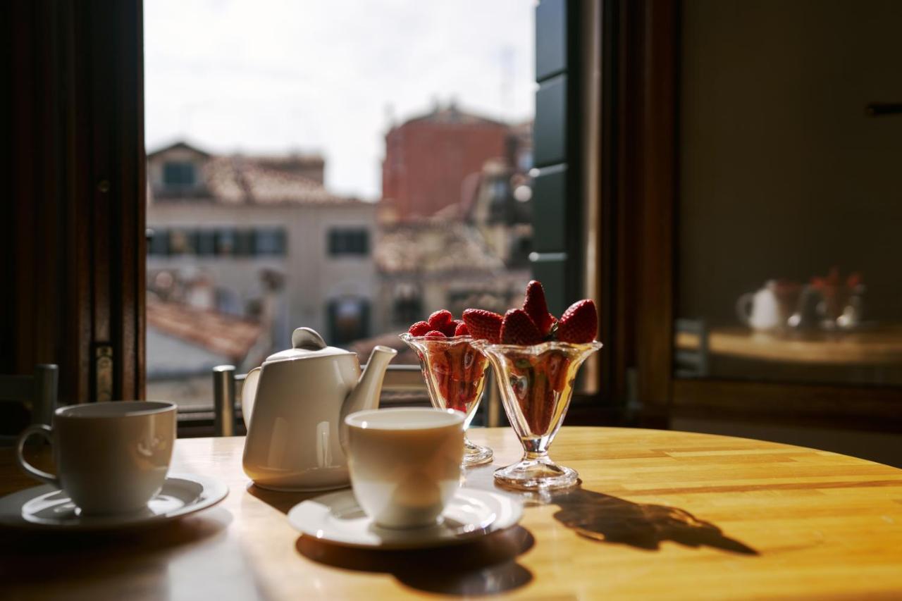 Guest house Palazzo San Luca 3*
