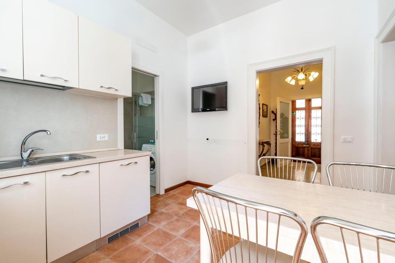 Queen House Apartment