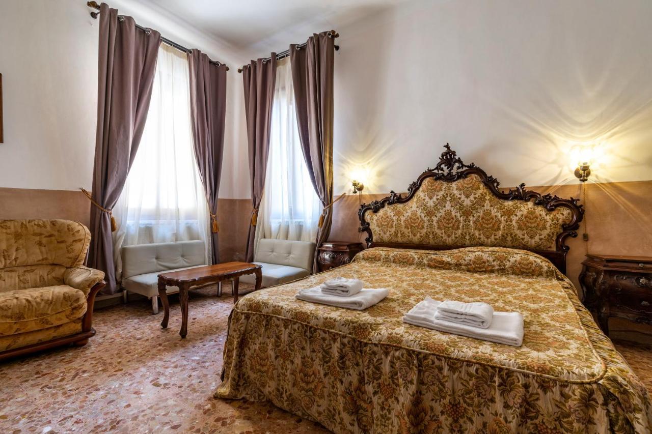 Queen House Apartment