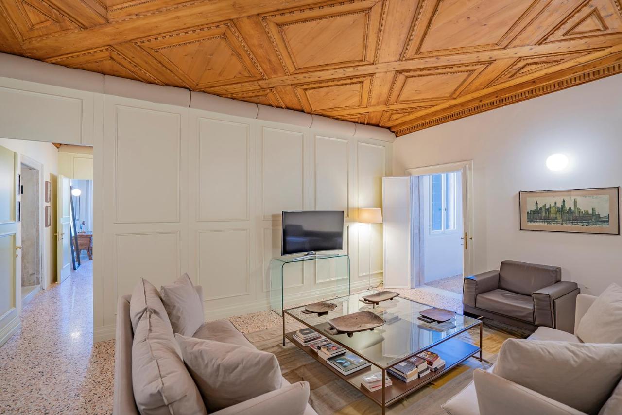 Apartment Sartor With Canal View And Private Court