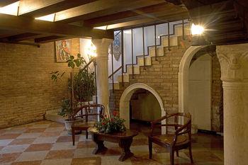 Hotel Palazzo Marcello Al Sole 3*