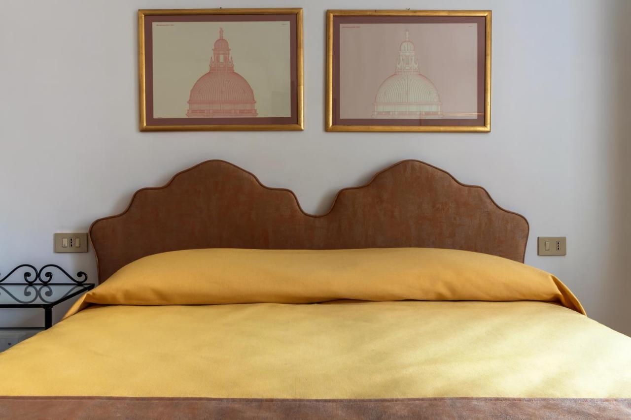 Casa Boccassini Hotel *