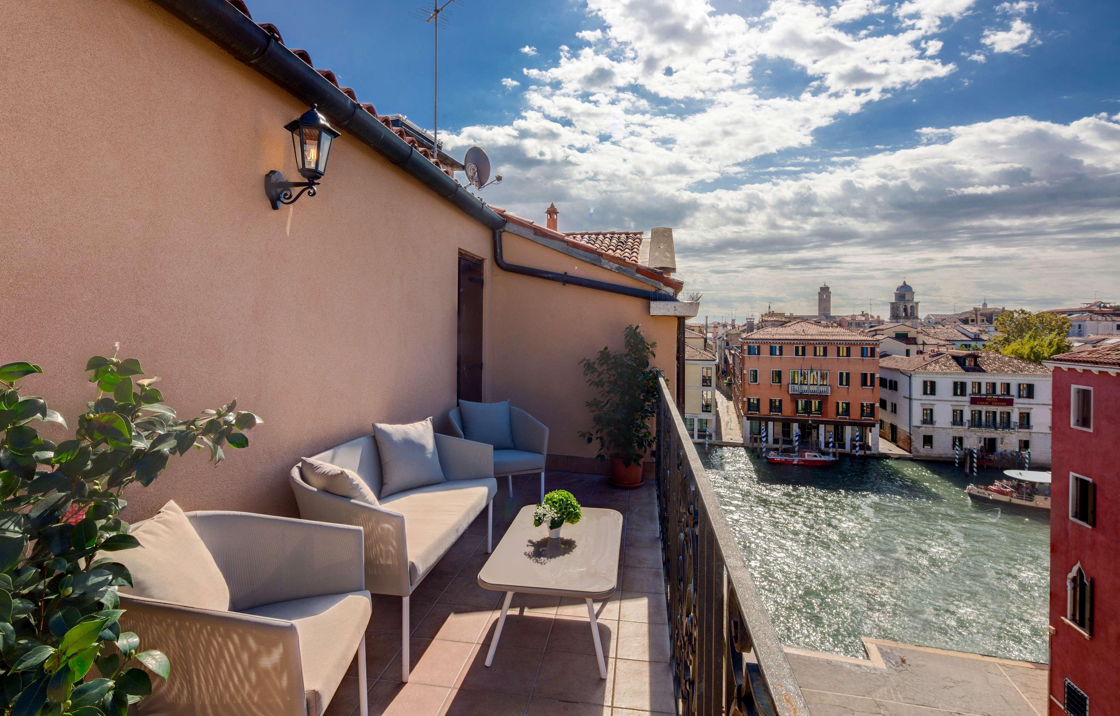 Hotel Bw Premier Collection Chc Continental 4*