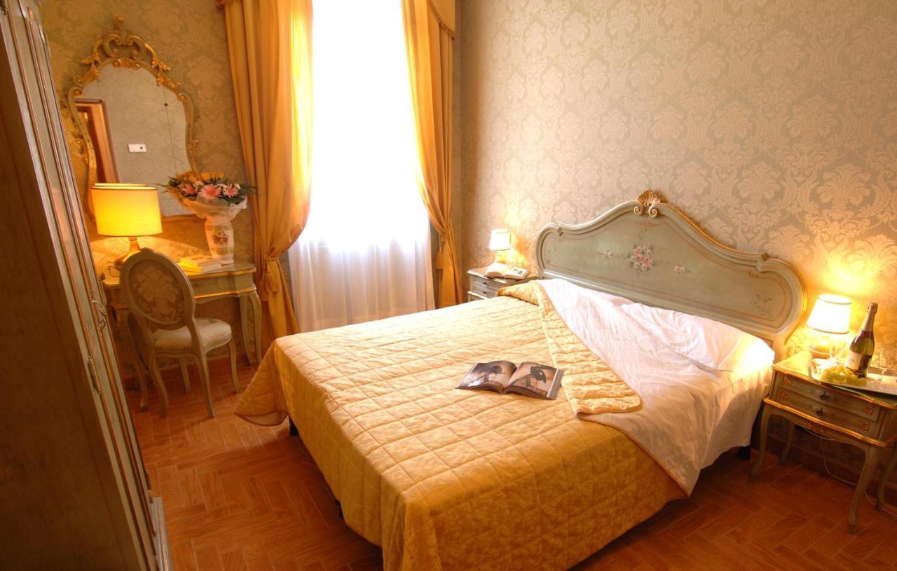 Hotel Canal & Walter 3*
