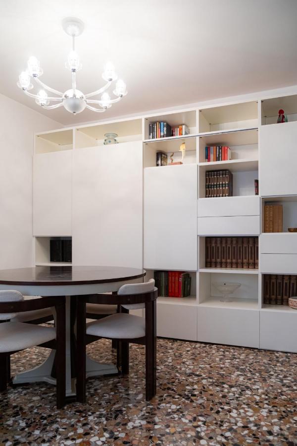 Appartamento Canale View - S. Agostino *