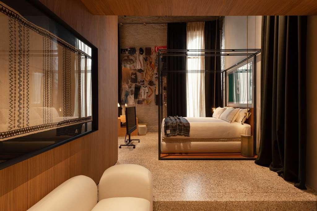 The Hotel Venice