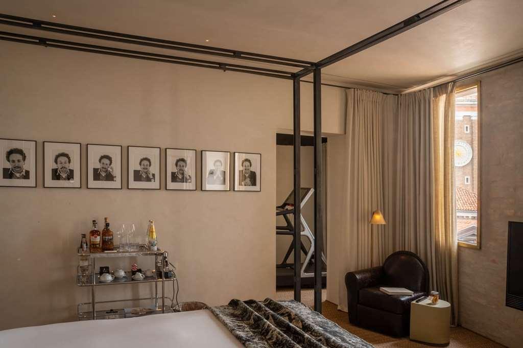 The Hotel Venice