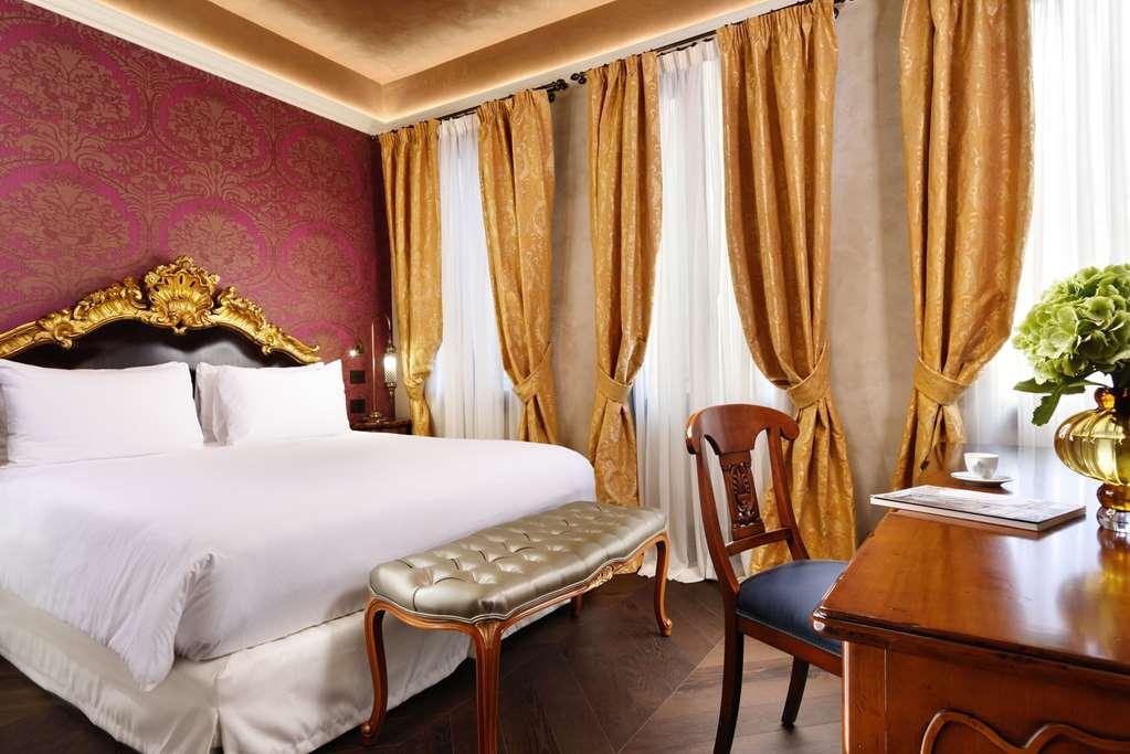 Theodora Empress Hotel Venice