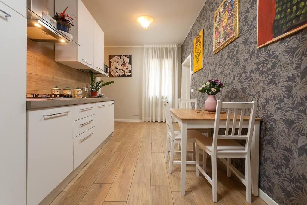 The House Of Art - Biennale Apartment *