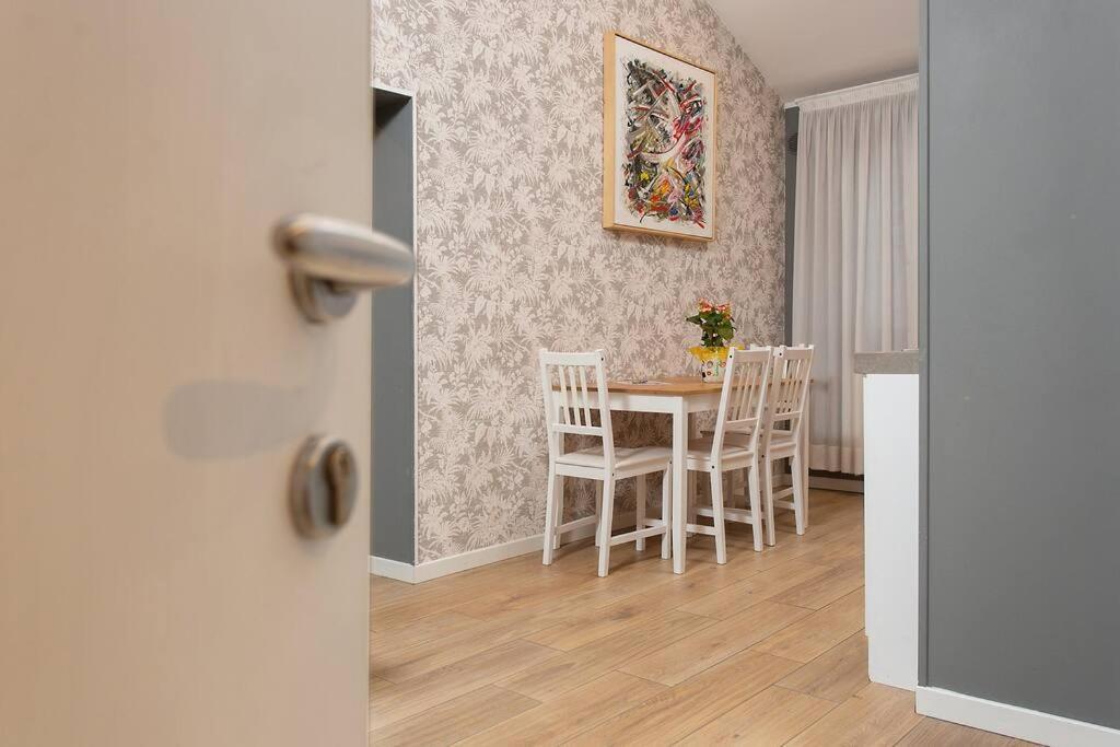 Art - Biennale Apartment
