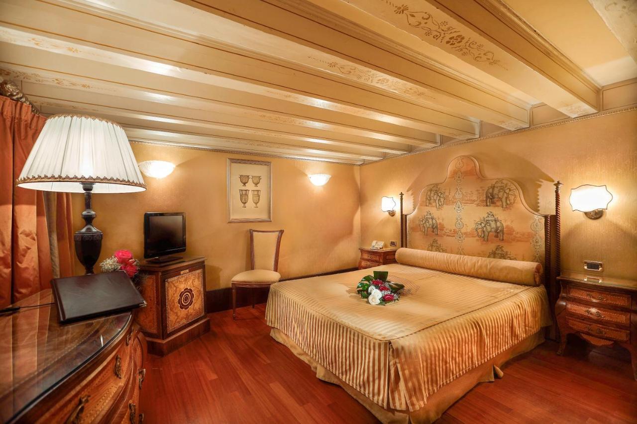 Colombina Hotel