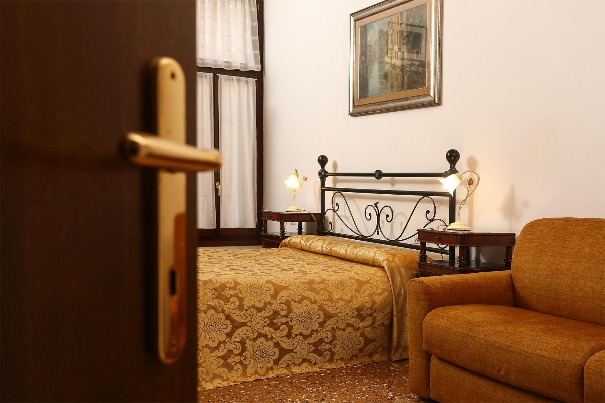 Appartamento Leoncini With A Wonderful Canal View Venezia