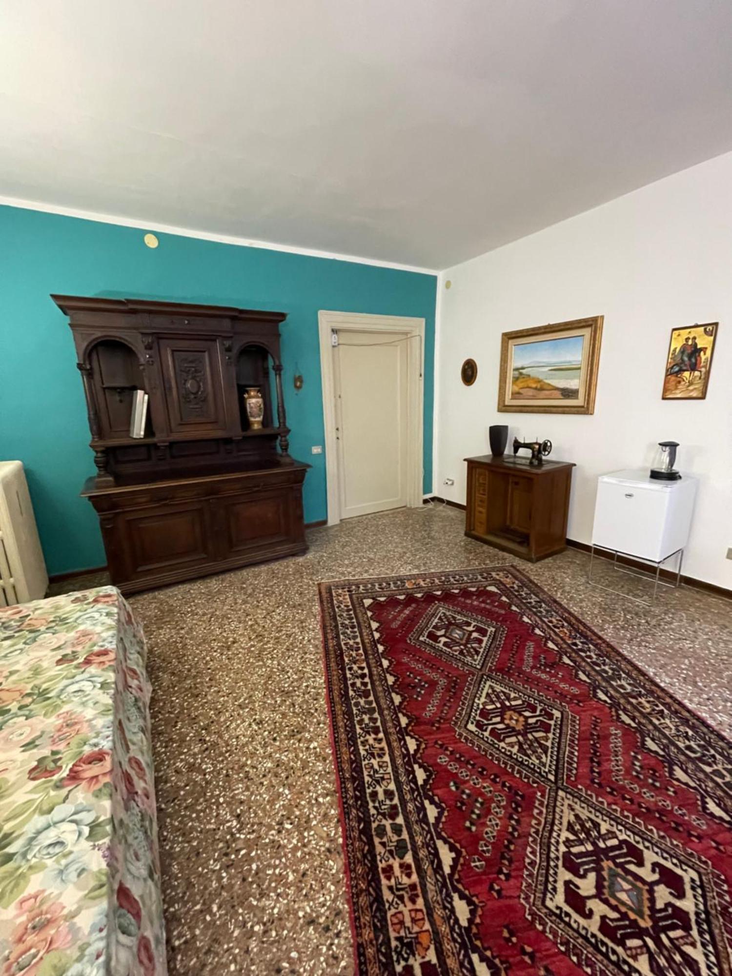 Lions Guest house Venice