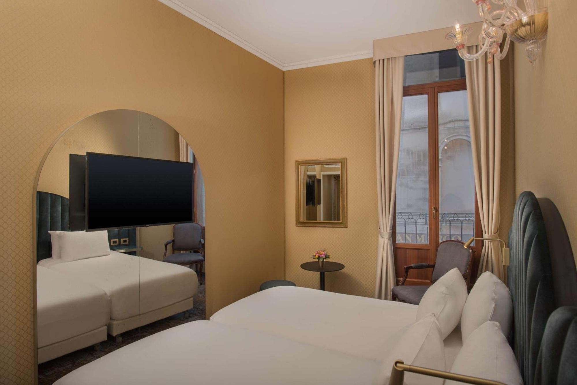 Hotel Nh Santa Lucia Venice