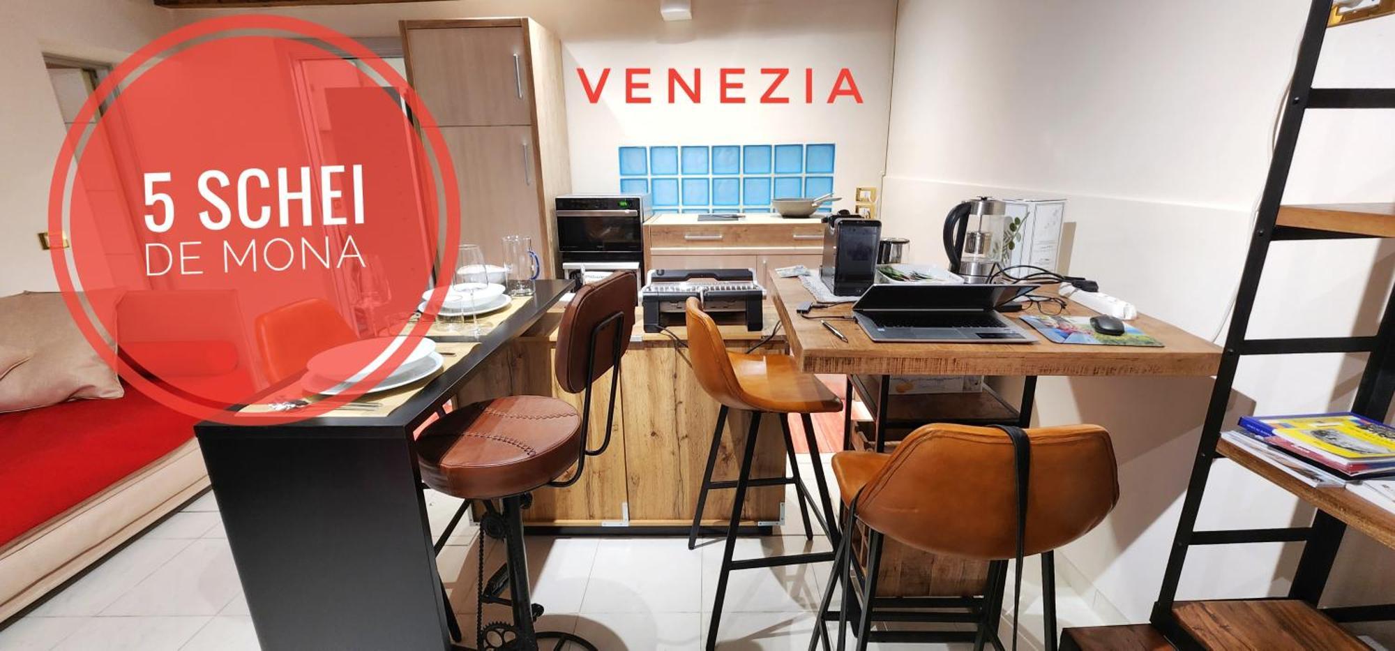 5 Schei De Mona: Venetian-style Concierge Service