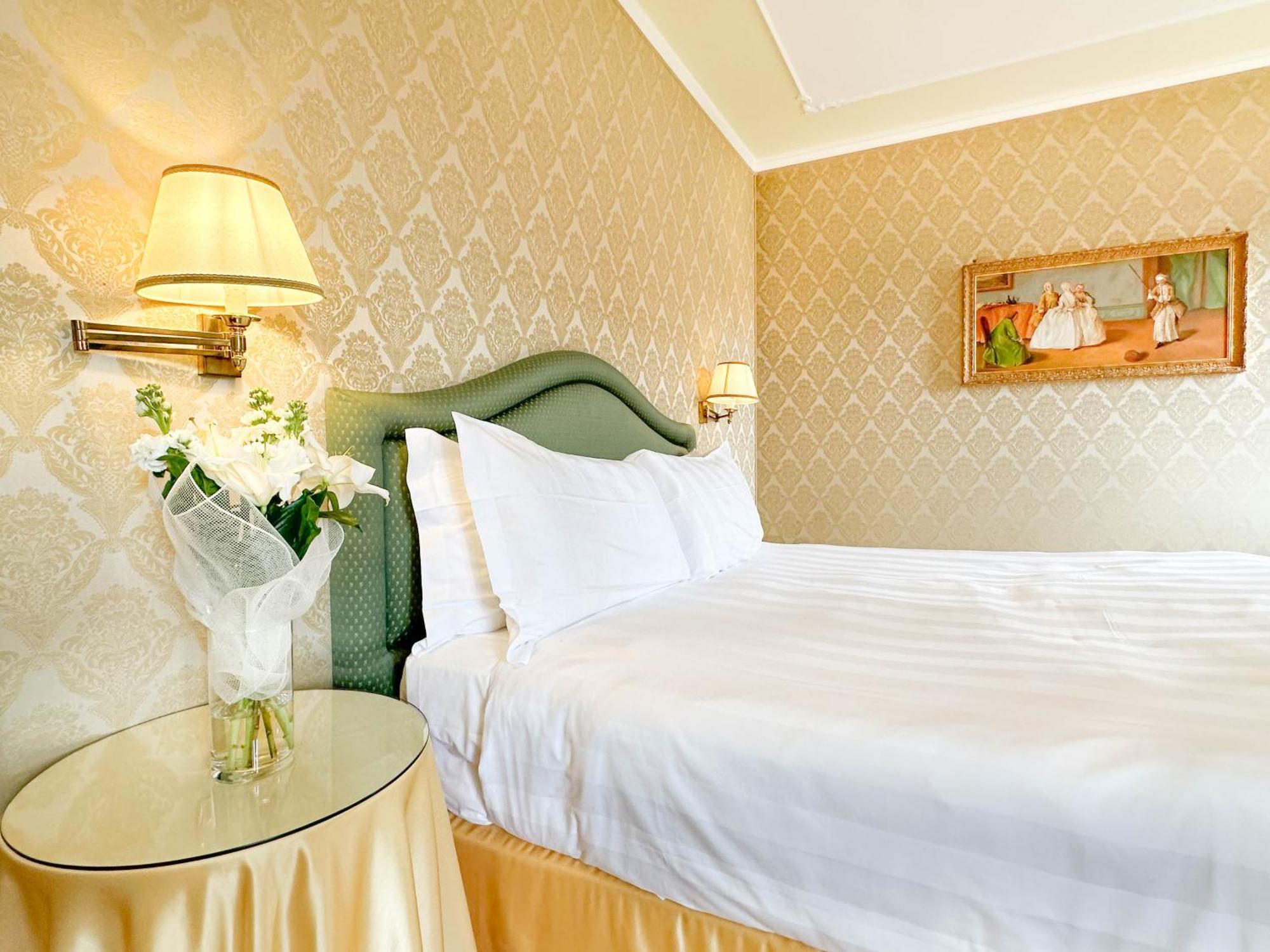 Colombina Hotel