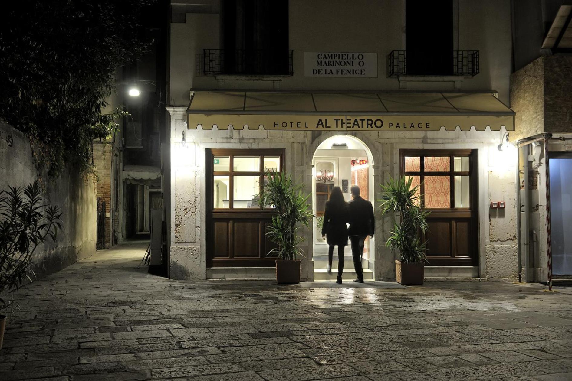 Al Theatro Palace 4* Veneza