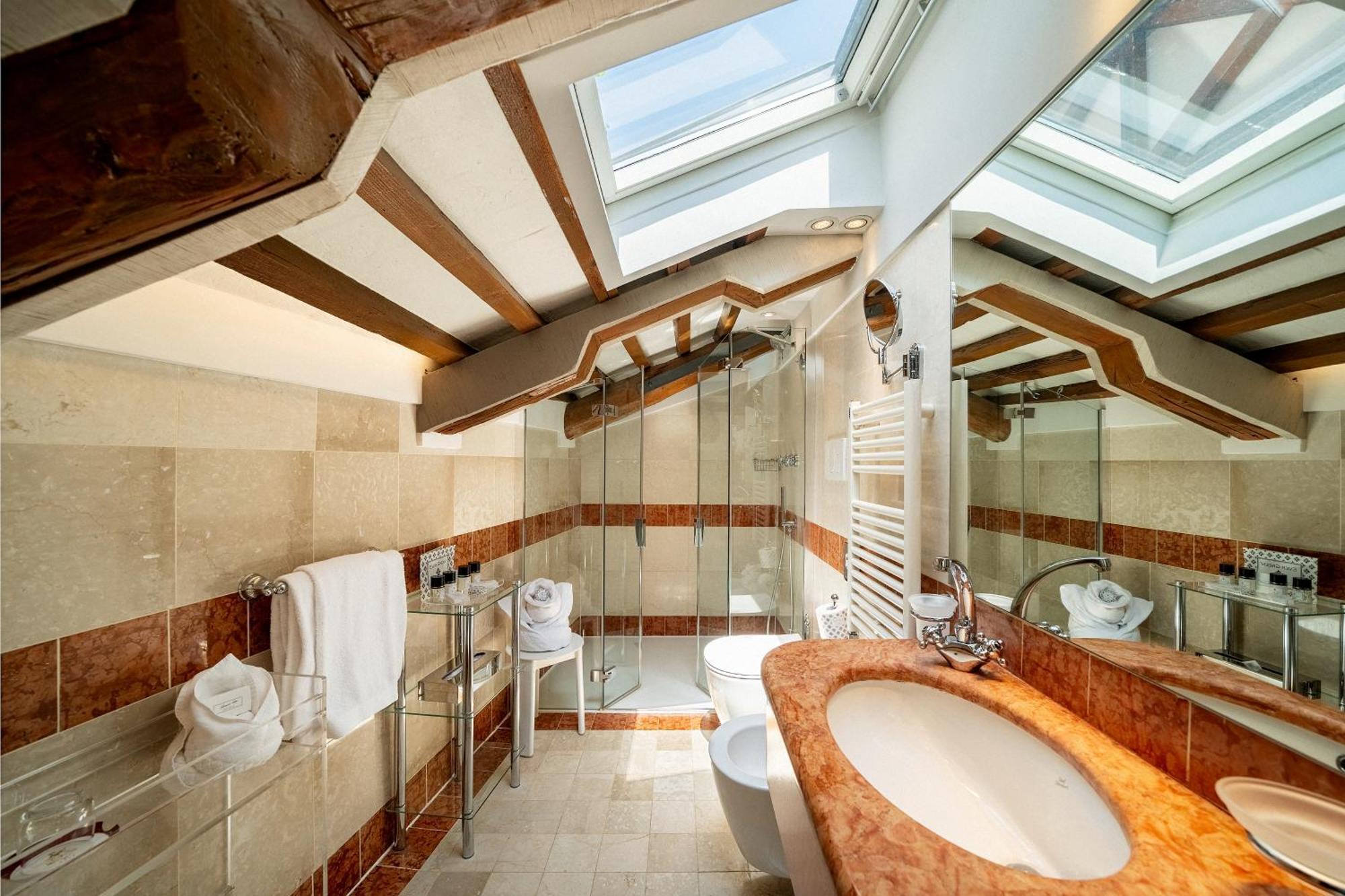 Hotel Colombina Venice