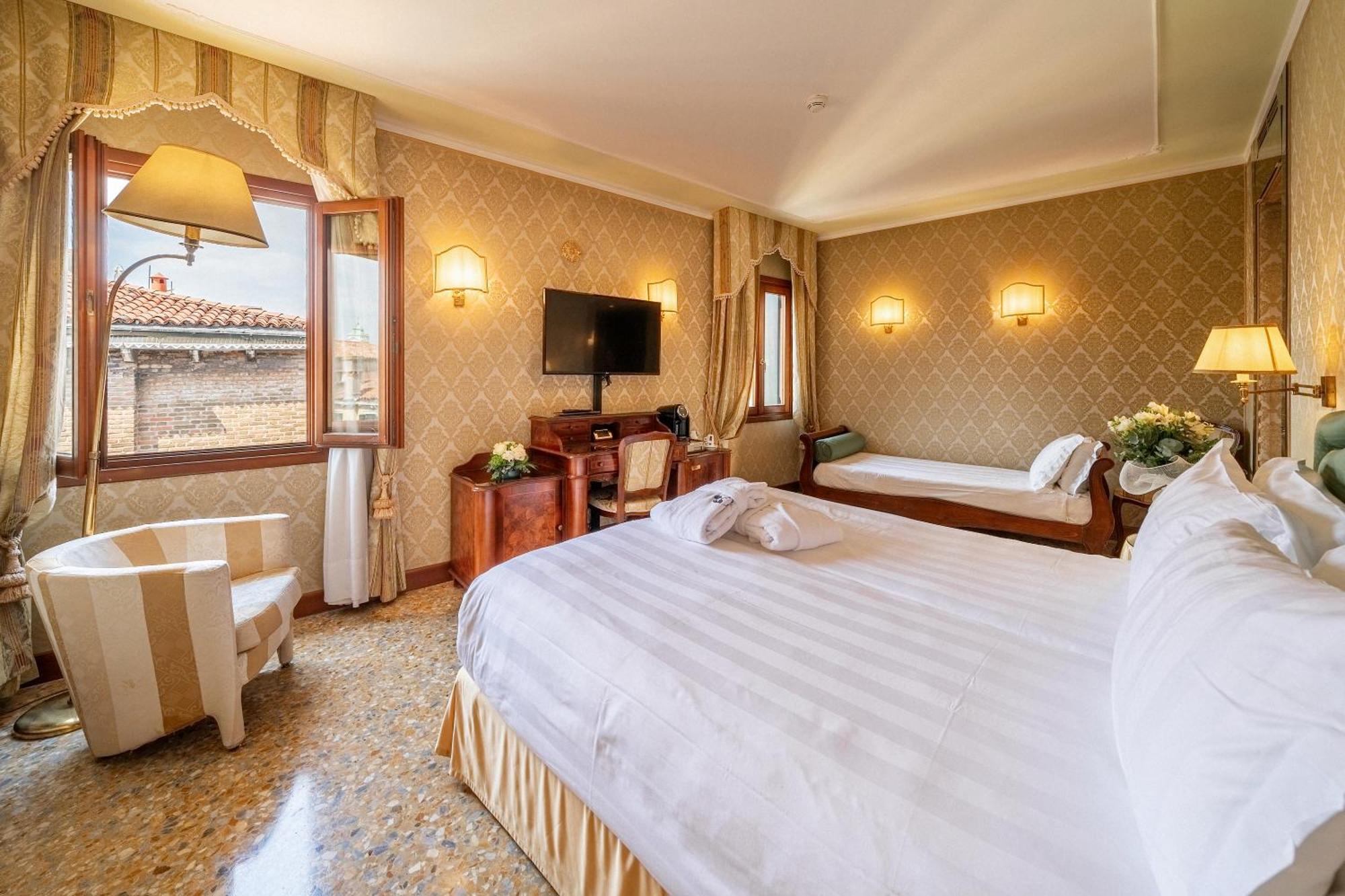 Hotel Colombina 4*